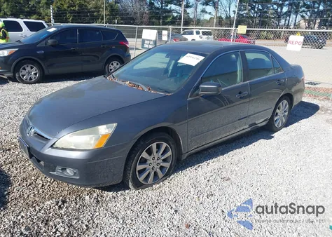 2007 Honda Accord 3.0 Ex z USA, uszkodzony, nr VIN 1HGCM66527A088871